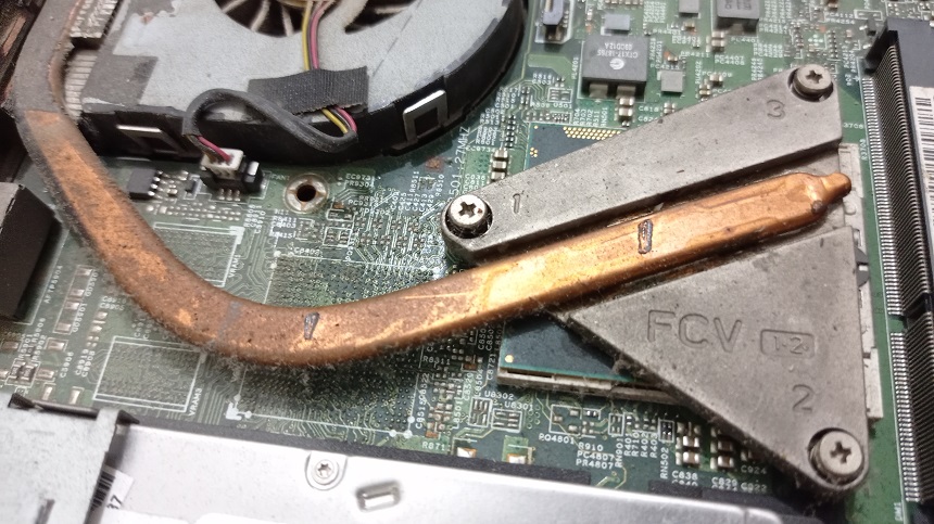 Solved: Can Laptop Motherboards Be Repaired? And How? | cpugpunerds.com