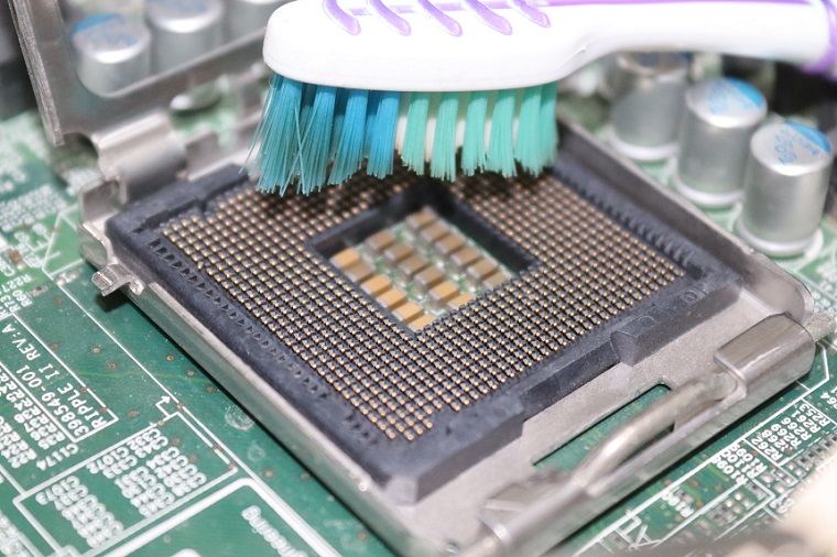 What Causes Bent Motherboard & CPU Pins? | CpuGpunerds.com