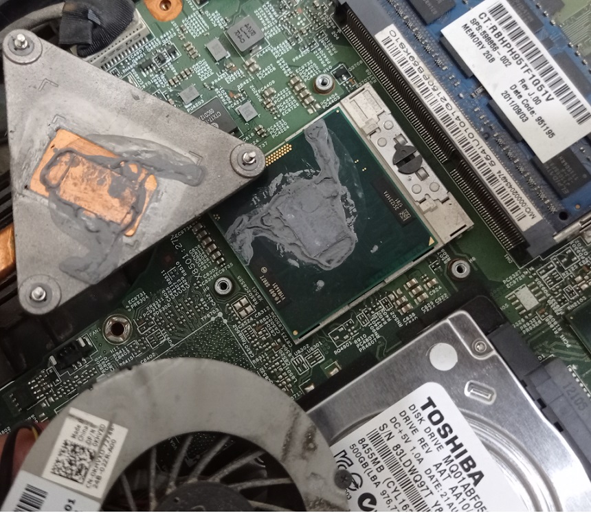 Solved: Can Laptop Motherboards Be Repaired? And How? | cpugpunerds.com